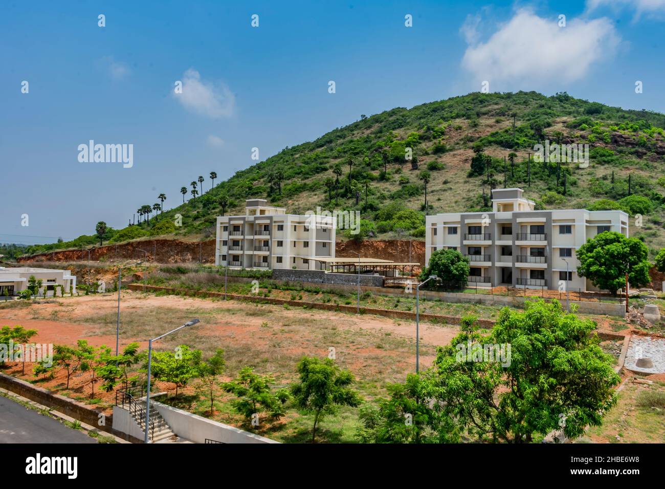 Vue de dessus d'une colonie indienne qui a l'air magnifique depuis le sommet d'un bâtiment. Banque D'Images