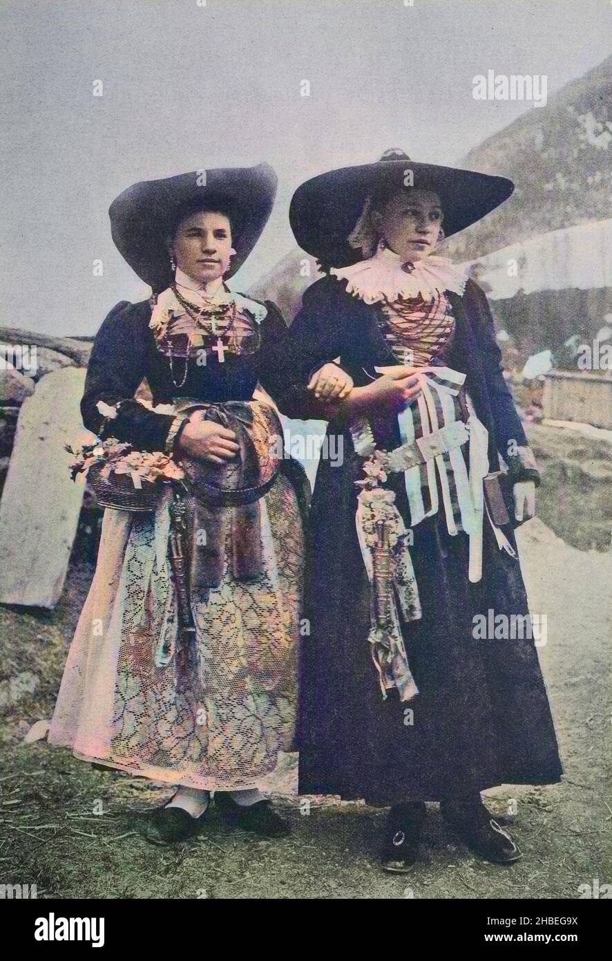 Traditional costumes italy 19th century Banque de photographies et d'images  à haute résolution - Alamy