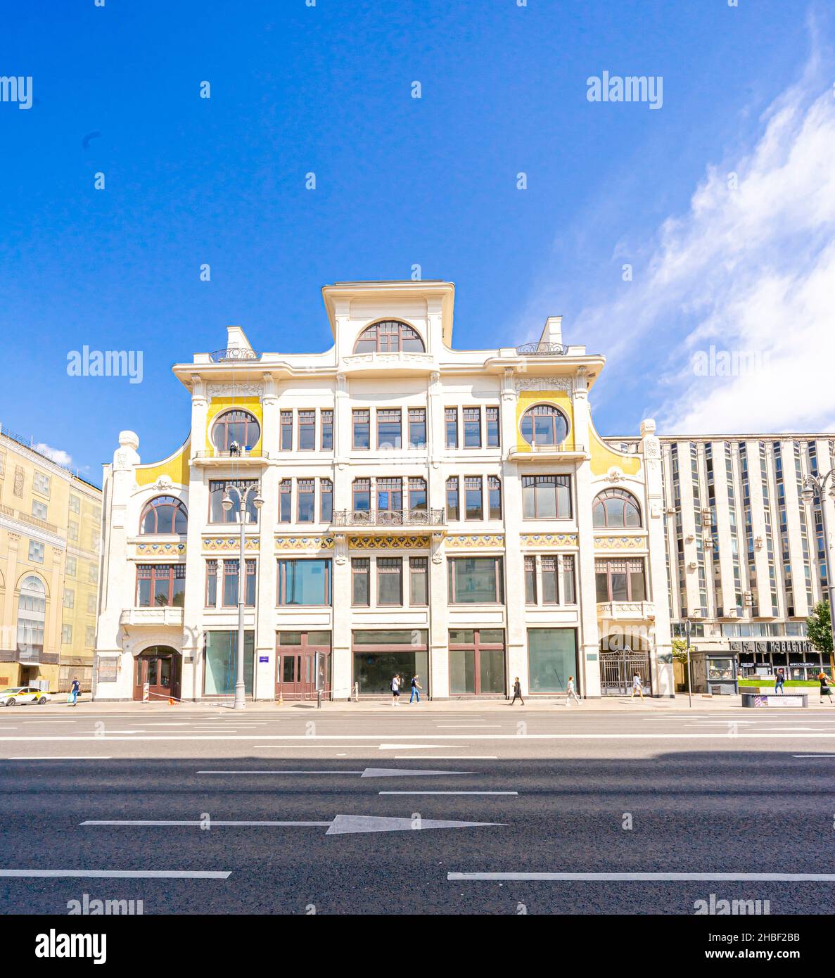 Architecture moderne jugendstil à Moscou, Russie - Dom Sytina, maison de Sytin sur la rue Tverskaya, 18, conçue par Un Erihson en 1906 Banque D'Images Architecture moderne jugendstil à Moscou, Russie - Dom Sytina, maison de Sytin sur la rue Tverskaya, 18, conçue par Un Erihson en 1906 Banque D'Images