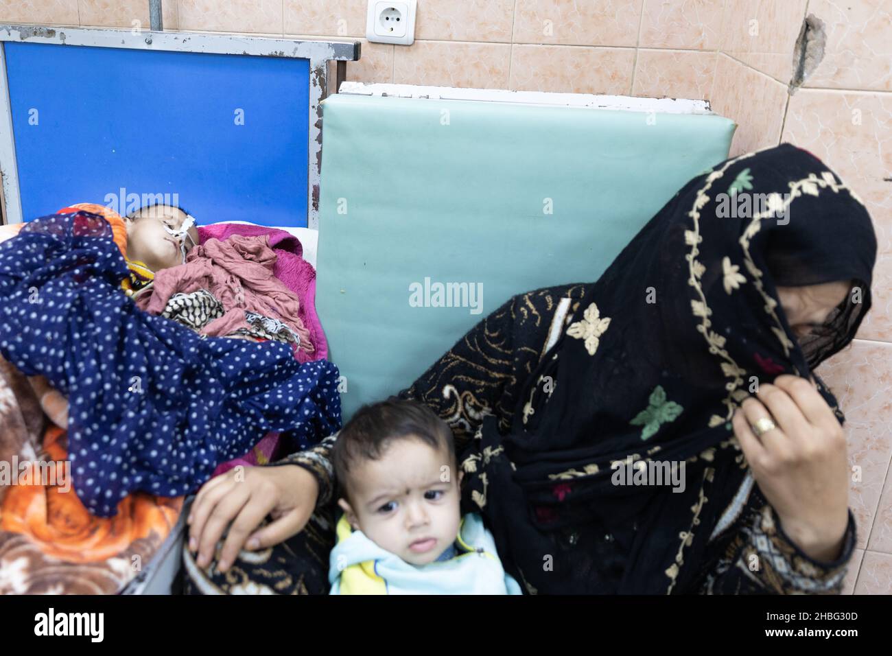 Indira Gandhi l'hôpital pour enfants de Kaboul est un hôpital pour enfants d'Afghanistan. Les enfants de moins de 5 ans qui souffrent de malnutrition sont hospitalisés. Banque D'Images