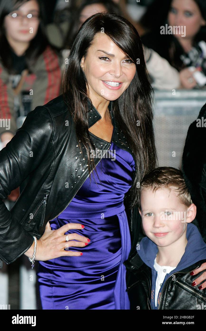 Lizzie Cundy assiste à la première de Justin Bieber : Never say Never - UK film Premiere à Cineworld, The O? Arena, Millennium Way, Londres, SE10, le 16,2011 février. Banque D'Images