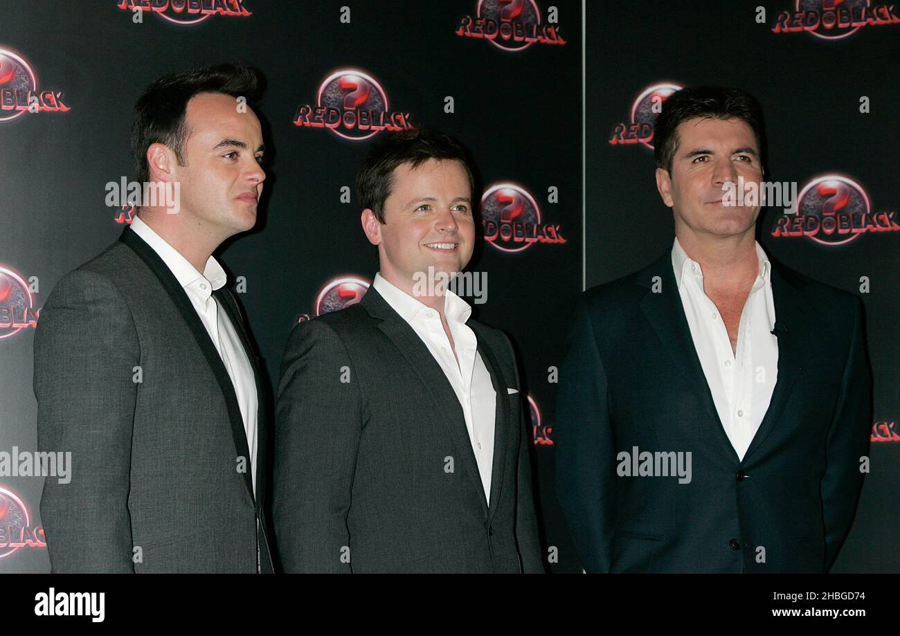 Simon Cowell avec Ant et DEC au ITV2 Photocall à l'hôtel Mayfair à Londres le May3,,2011. Banque D'Images