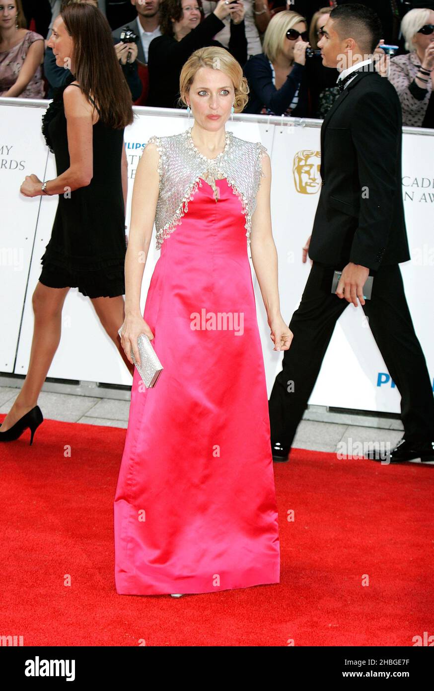 Gillian Anderson arrive aux Phillips British Television Academy Awards à l'hôtel Grosvenor House le 22 mai 2011. Banque D'Images