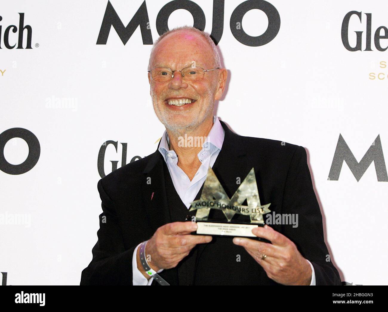 Bob Harris avec la Médaille Mojo aux Mojo Awards de la Brasserie de Londres. Banque D'Images