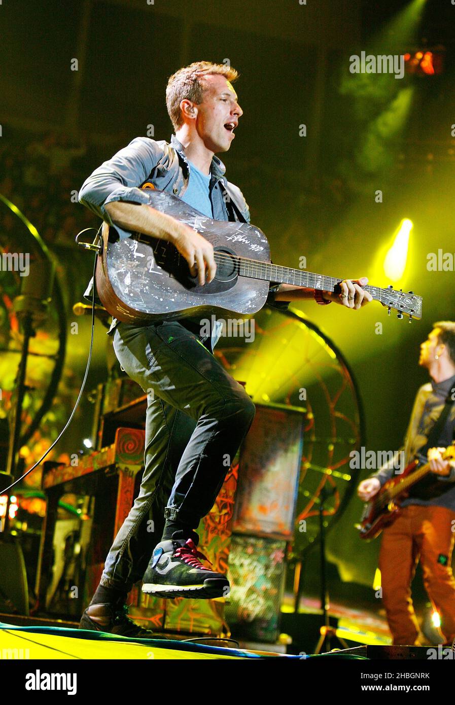Chris Martin et Coldplay se jouent à l'Arena 02 de Londres Banque D'Images