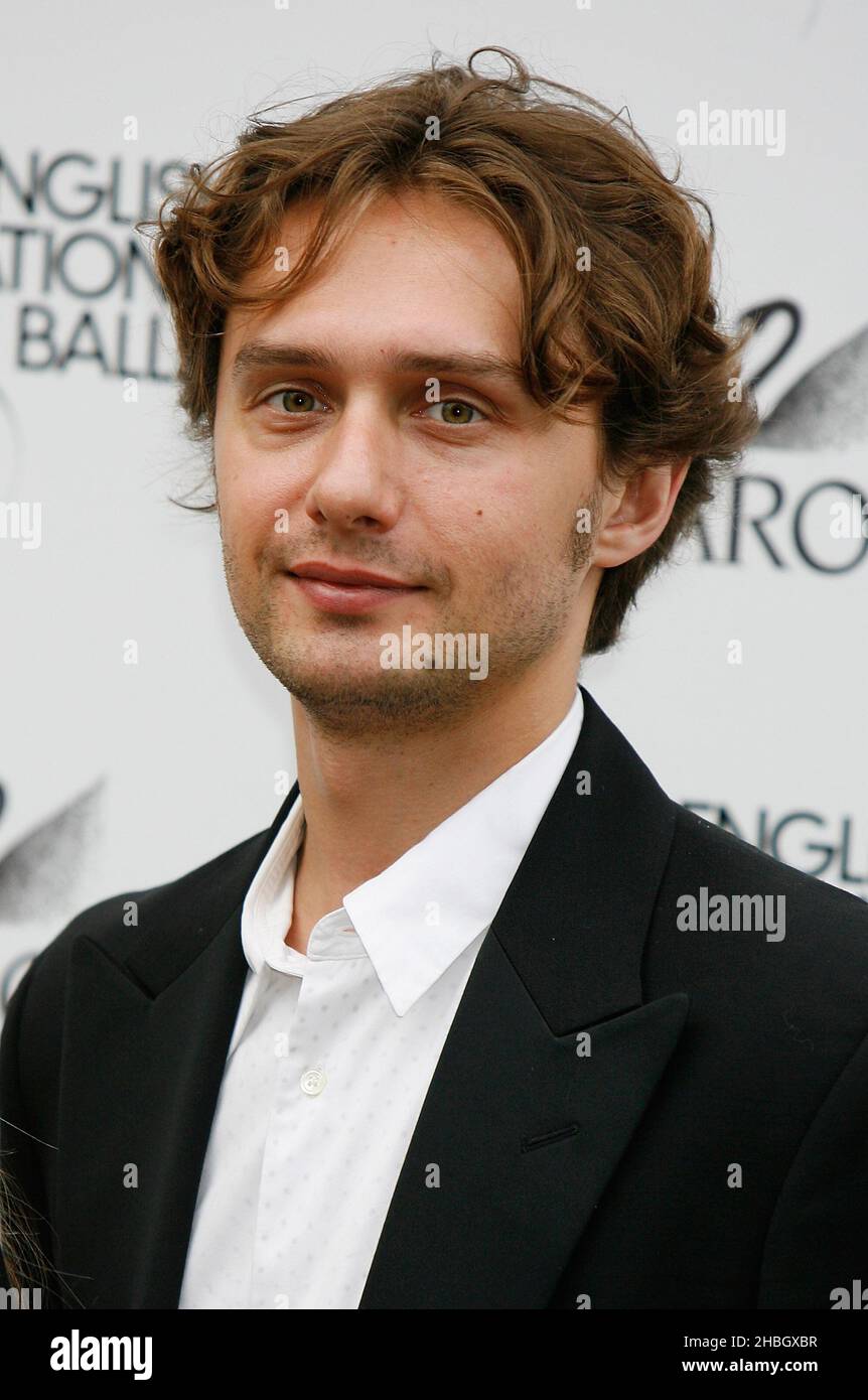 Vadim Muntagirov arrivant à la fête d'été du Ballet national anglais à l'Orangerie, Kensington Gardens, Londres. Banque D'Images