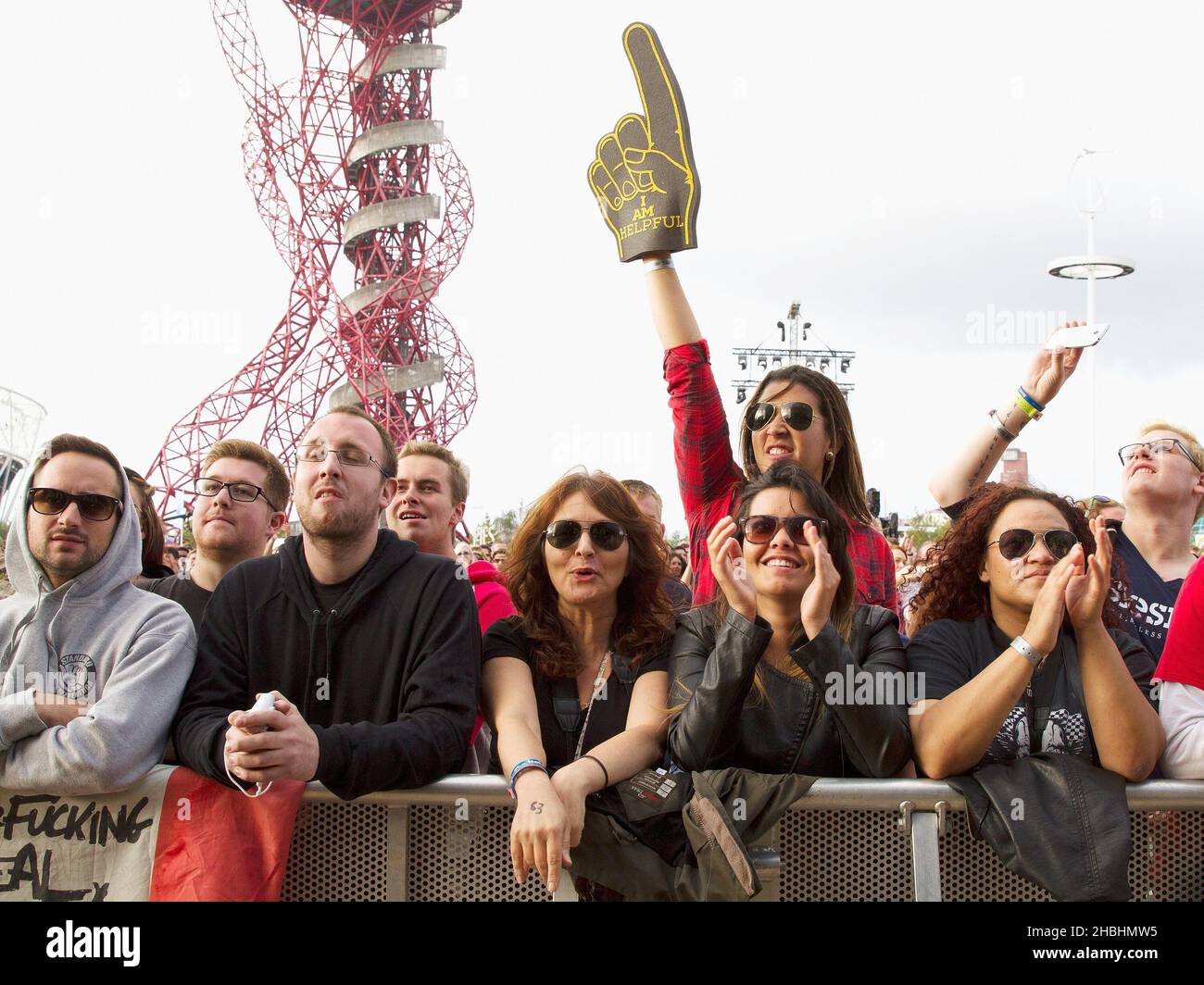 Les fans de la cérémonie de clôture des Jeux Invictus au parc Queen Elizabeth à l'est de Londres. Banque D'Images