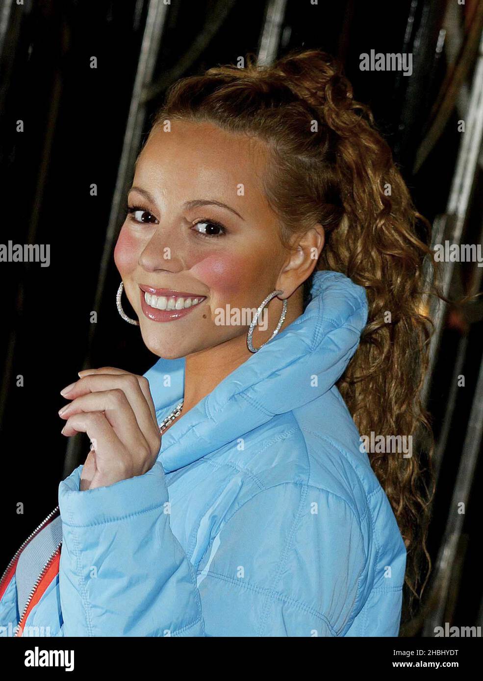Mariah Carey se trouve à quelques pas de l'hôtel Claridge, Londres, W1. Banque D'Images