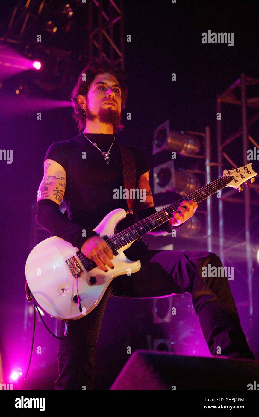 Dave Navarro et Janes addiction titre la cinquième fête d'anniversaire de MTV 2 à l'Académie Brixton de Londres. Banque D'Images