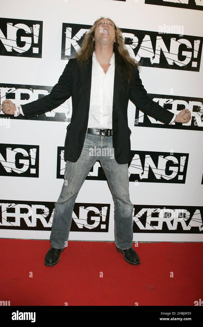Sebastian Bach de Skid Row arrivant. Banque D'Images