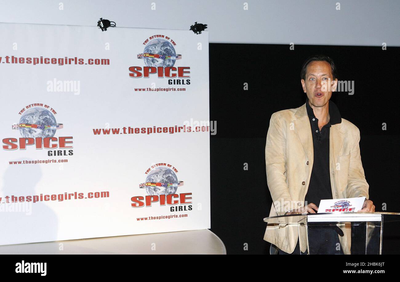Richard E. Grant, lors d'une conférence de presse Spice Girls à l'Arena O2 à Londres. Banque D'Images Richard E. Grant, lors d'une conférence de presse Spice Girls à l'Arena O2 à Londres. Banque D'Images