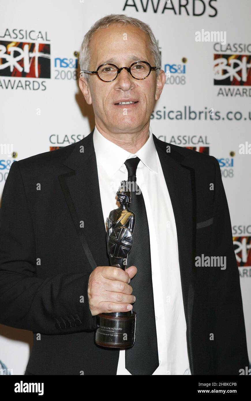 James Newton Howard lors des Classical Brit Awards 2008, qui ont eu lieu au Royal Albert Hall, à l'ouest de Londres. Banque D'Images