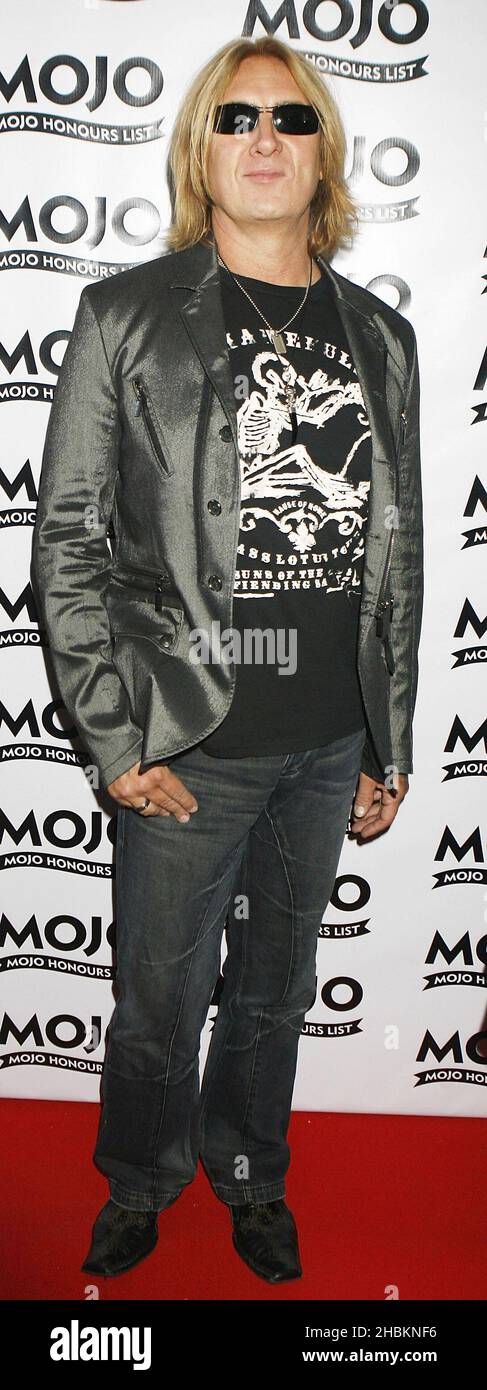 Joe Elliot de DEF Leppard arrive aux MOJO Awards à la Brasserie de Londres. Banque D'Images