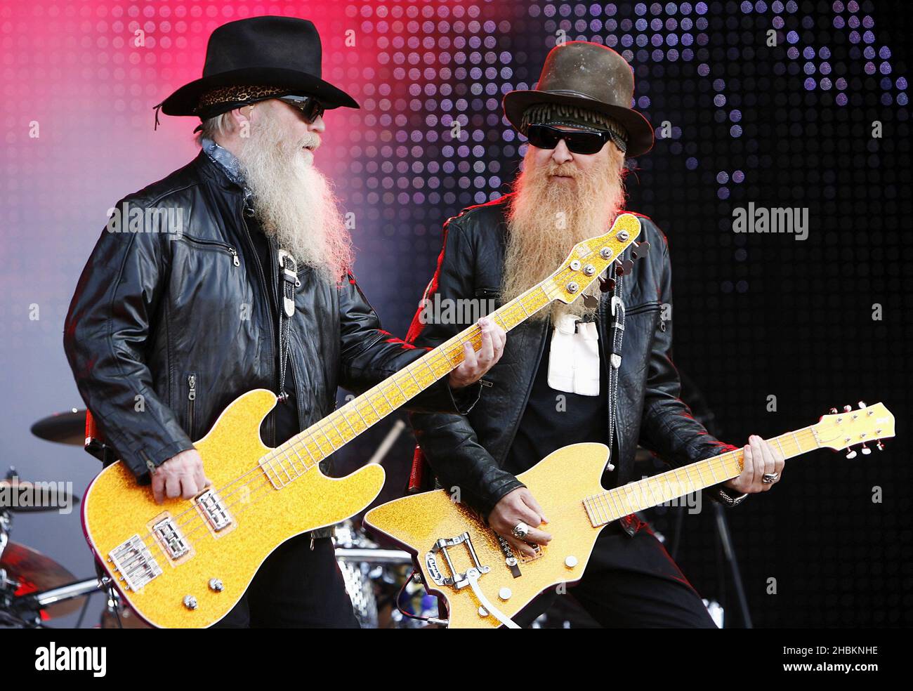 Dusty Hill et Billy Gibbons de ZZ sont les meilleurs en scène au Download Festival 2009 à Donnington Park, à Derby, en Angleterre Banque D'Images