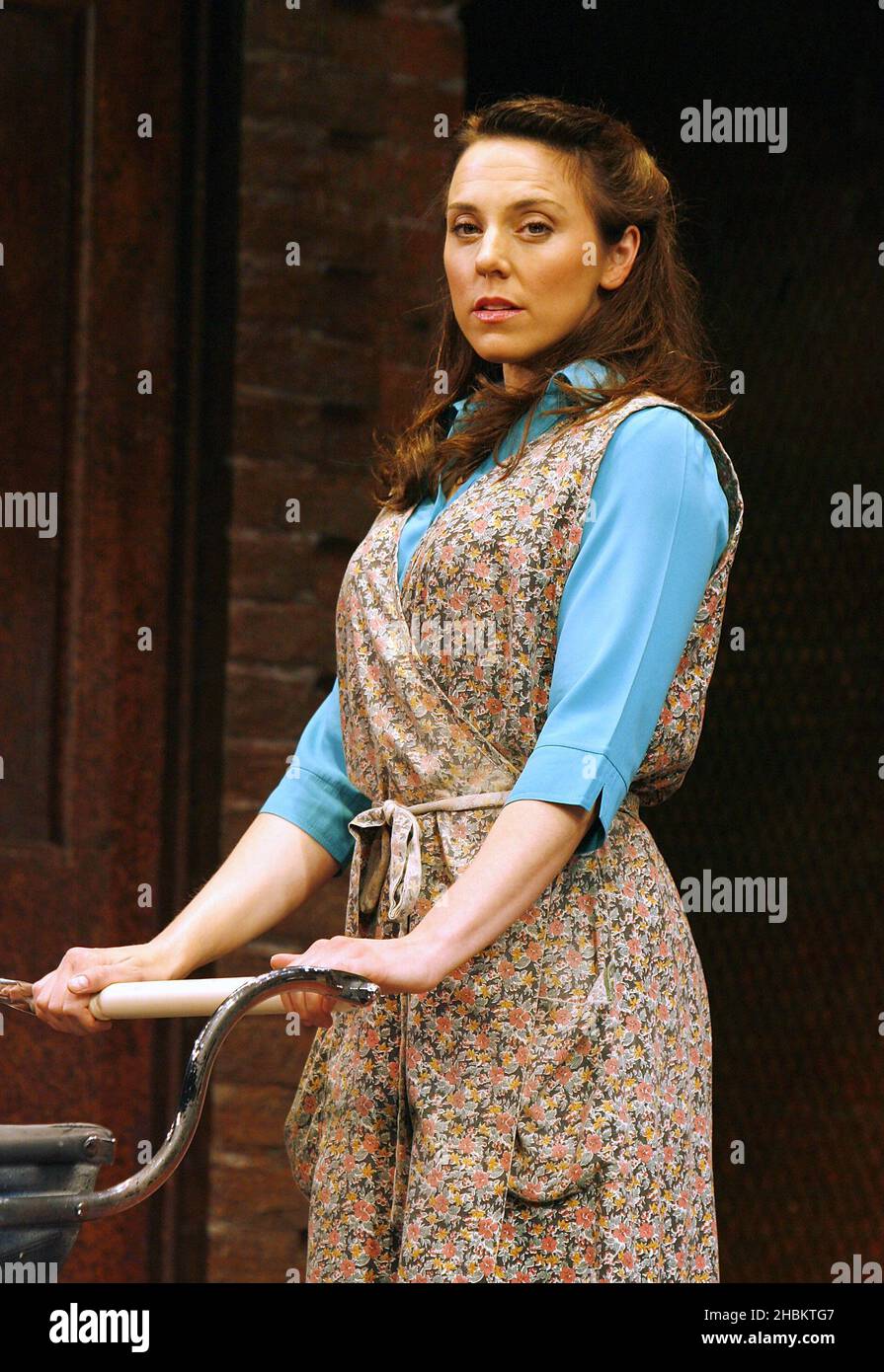 Melanie Chisholm anciennement Mel C des filles épicées, lors d'une séance photo avant qu'elle apparaisse dans le West End musical 'Blood Brotherss' au Phoenix Theatre, dans le centre de Londres. Banque D'Images Melanie Chisholm anciennement Mel C des filles épicées, lors d'une séance photo avant qu'elle apparaisse dans le West End musical 'Blood Brotherss' au Phoenix Theatre, dans le centre de Londres. Banque D'Images