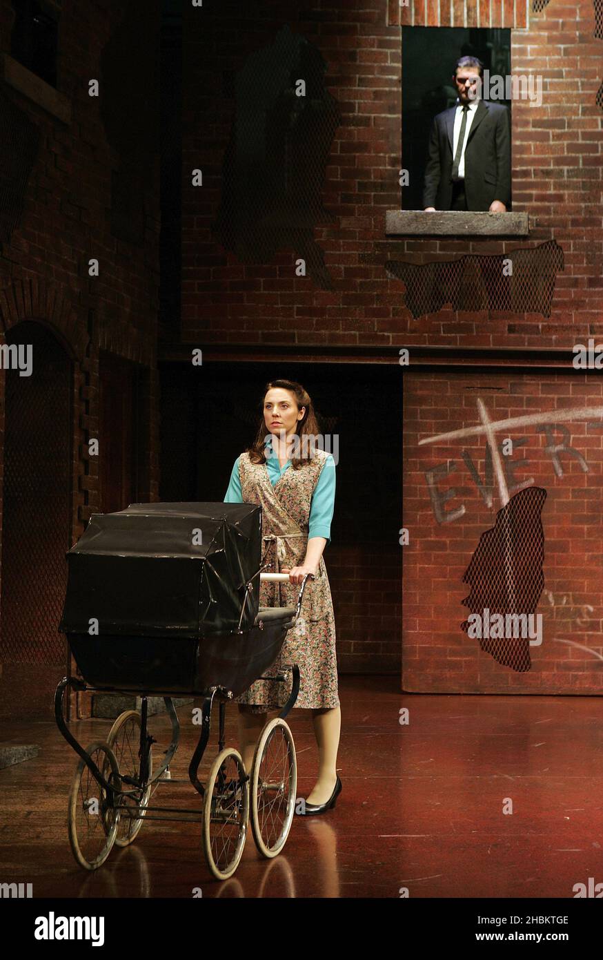 Melanie Chisholm anciennement Mel C des filles épicées, lors d'une séance photo avant qu'elle apparaisse dans le West End musical 'Blood Brotherss' au Phoenix Theatre, dans le centre de Londres. Banque D'Images Melanie Chisholm anciennement Mel C des filles épicées, lors d'une séance photo avant qu'elle apparaisse dans le West End musical 'Blood Brotherss' au Phoenix Theatre, dans le centre de Londres. Banque D'Images