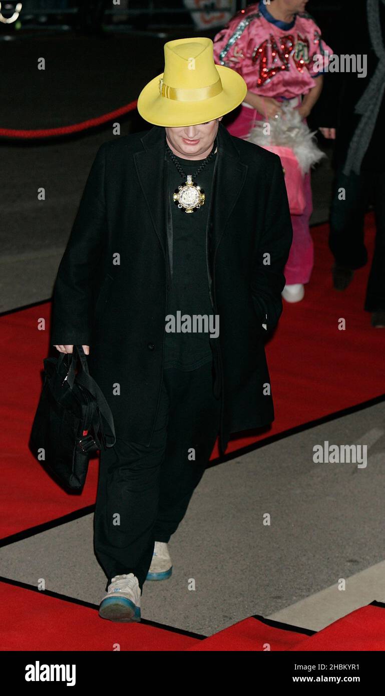 Boy George arrive aux arrivées de tapis rouge d'Abbaworld à Earls court le 26,2010 janvier. Banque D'Images