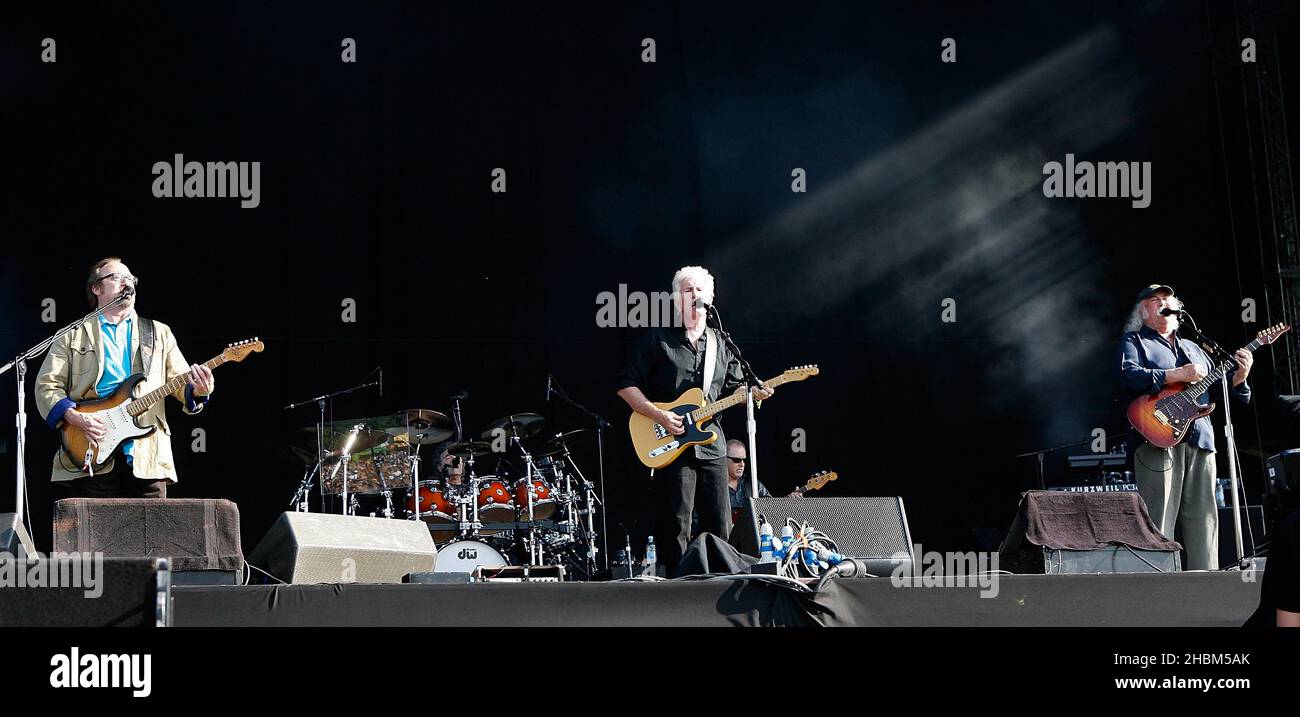 Stephen Stills, Graham Nash, David Crosby de Crosby, Stills et Nash se sont performances sur scène au Hard Rock Calling, Hyde Park, Londres Banque D'Images