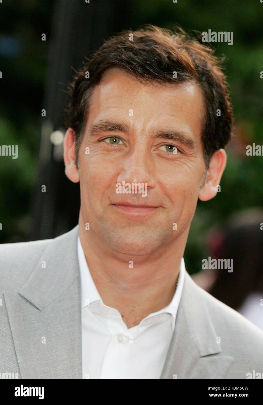 Clive Owen arrive au Twilight Saga Eclipse Premiere à l'Odeon, Leicester Square, Londres. Banque D'Images
