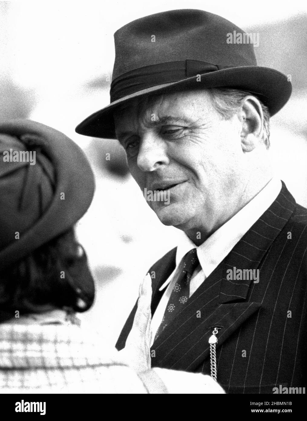 Anthony Hopkins et Debra Winger sur le tournage de Shadowlands en 1993 à Richmond-on-Thames, Surrey, Royaume-Uni Banque D'Images