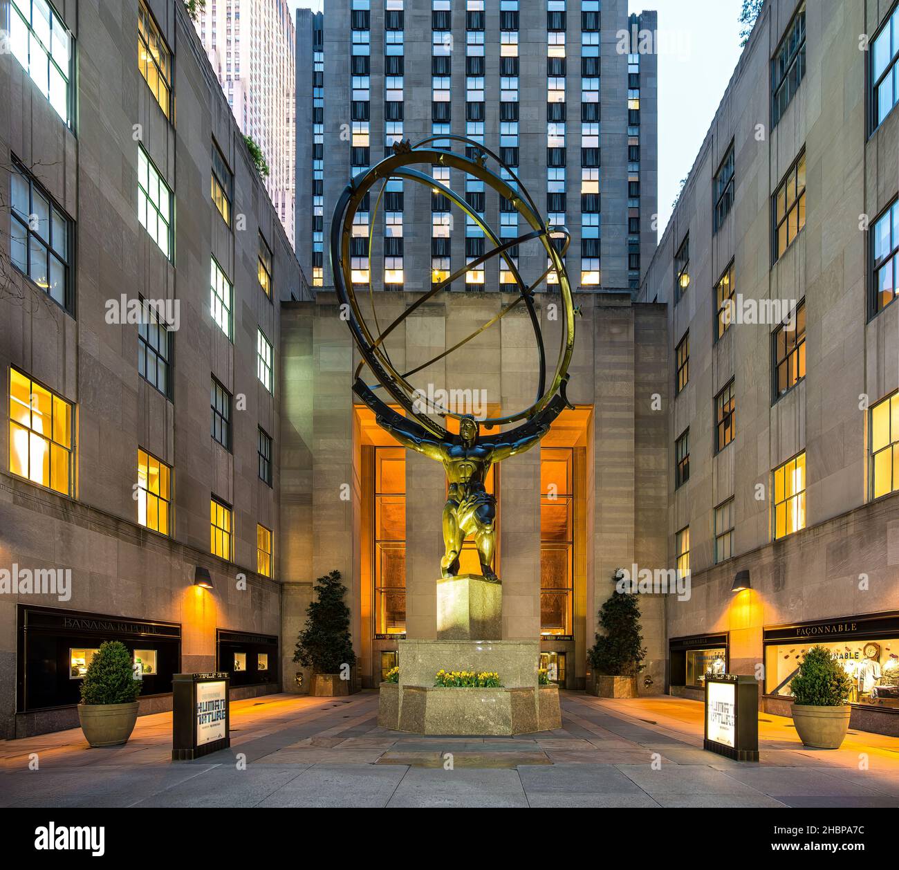 Statue de l'Atlas, Rockefeller Center, New York Banque D'Images