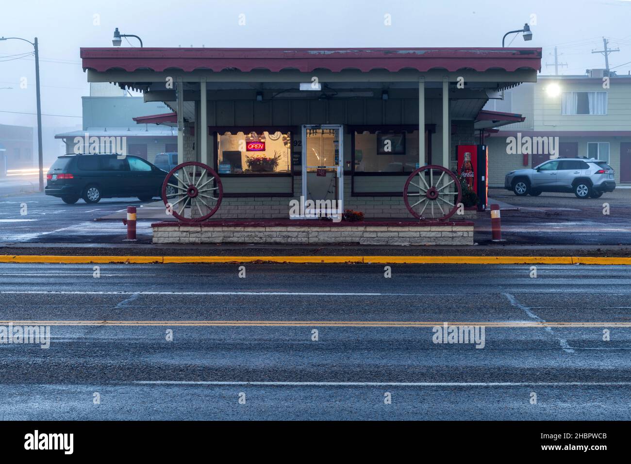 États-Unis, Oregon, comté de Malheur, Ontario, Motel *** Légende locale *** États-Unis, Oregon, comté de Malheur, Ontario, Motel,Lobby, américain, américain, américain, crépuscule, stre Banque D'Images