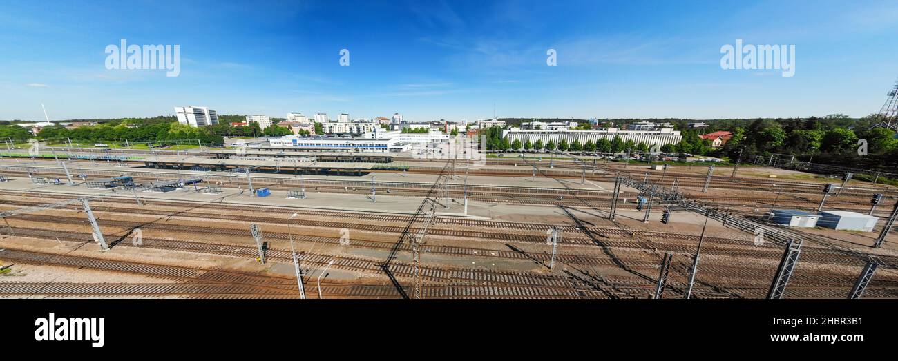 Vue panoramique aérienne de la gare et du centre-ville de Kouvola. Banque D'Images
