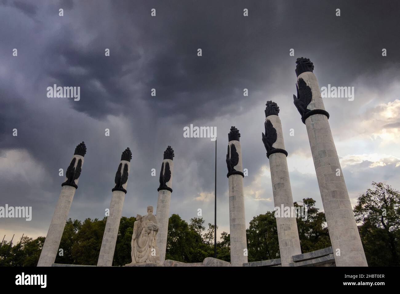 Monument des héros de Niños à l'entrée du parc Chapultepec à Mexico, Mexique. Banque D'Images