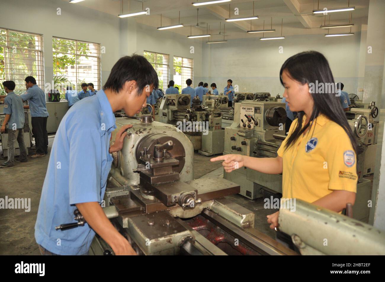 Collège technique cao thang Banque de photographies et d'images à haute  résolution - Alamy