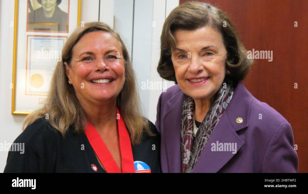 Annie Allen et la sénatrice Dianne Feinstein ca.25 septembre 2018 Banque D'Images