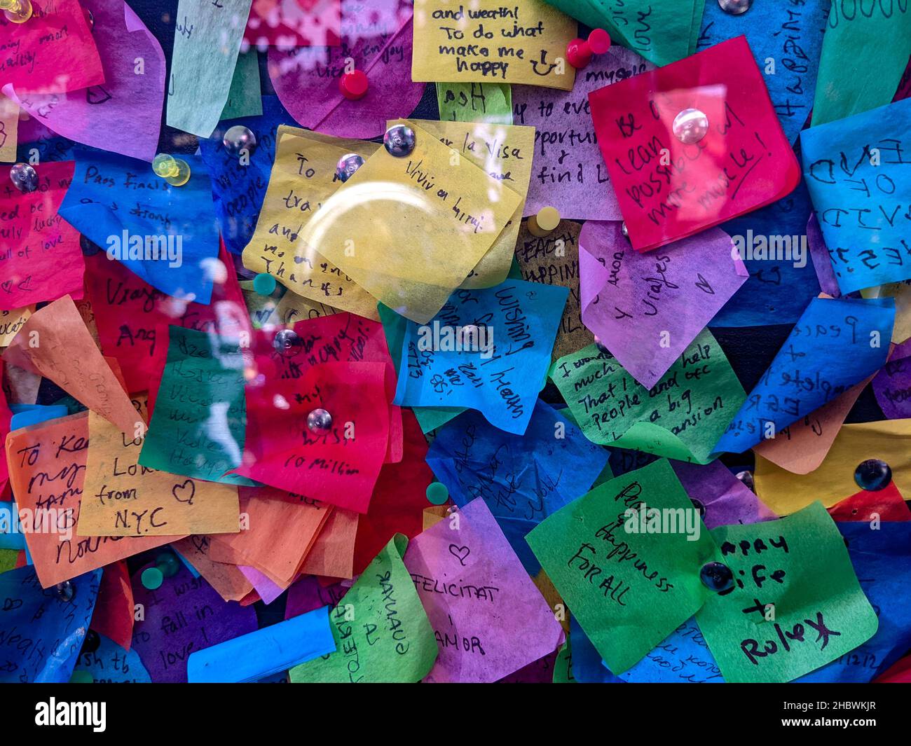 Le mur des fêtes de la Saint-Sylvestre à Times Square à New York le 12 décembre 2021. Banque D'Images