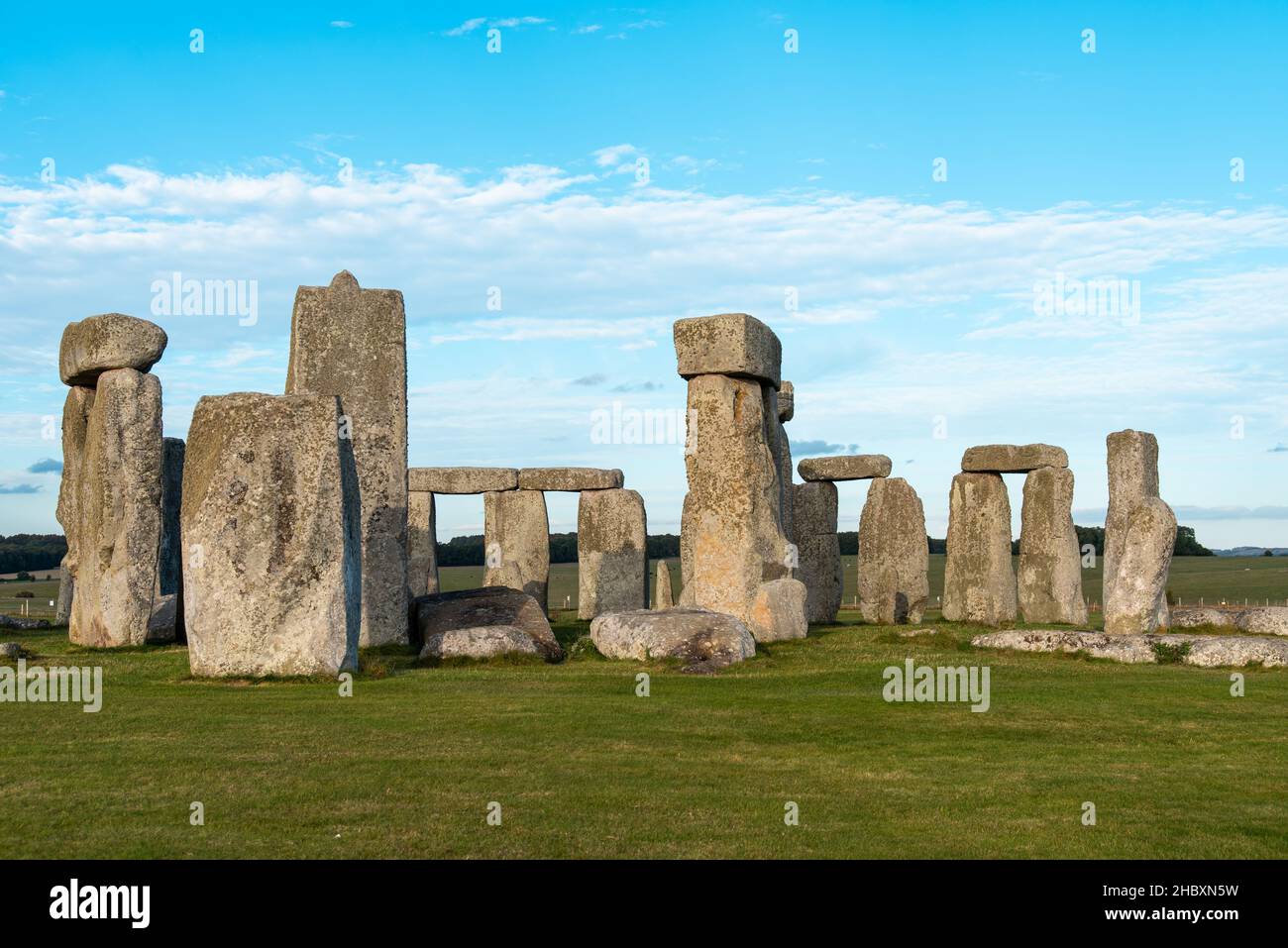 Stonehenge ancien monument à un jour ensoleillé 2021 Banque D'Images