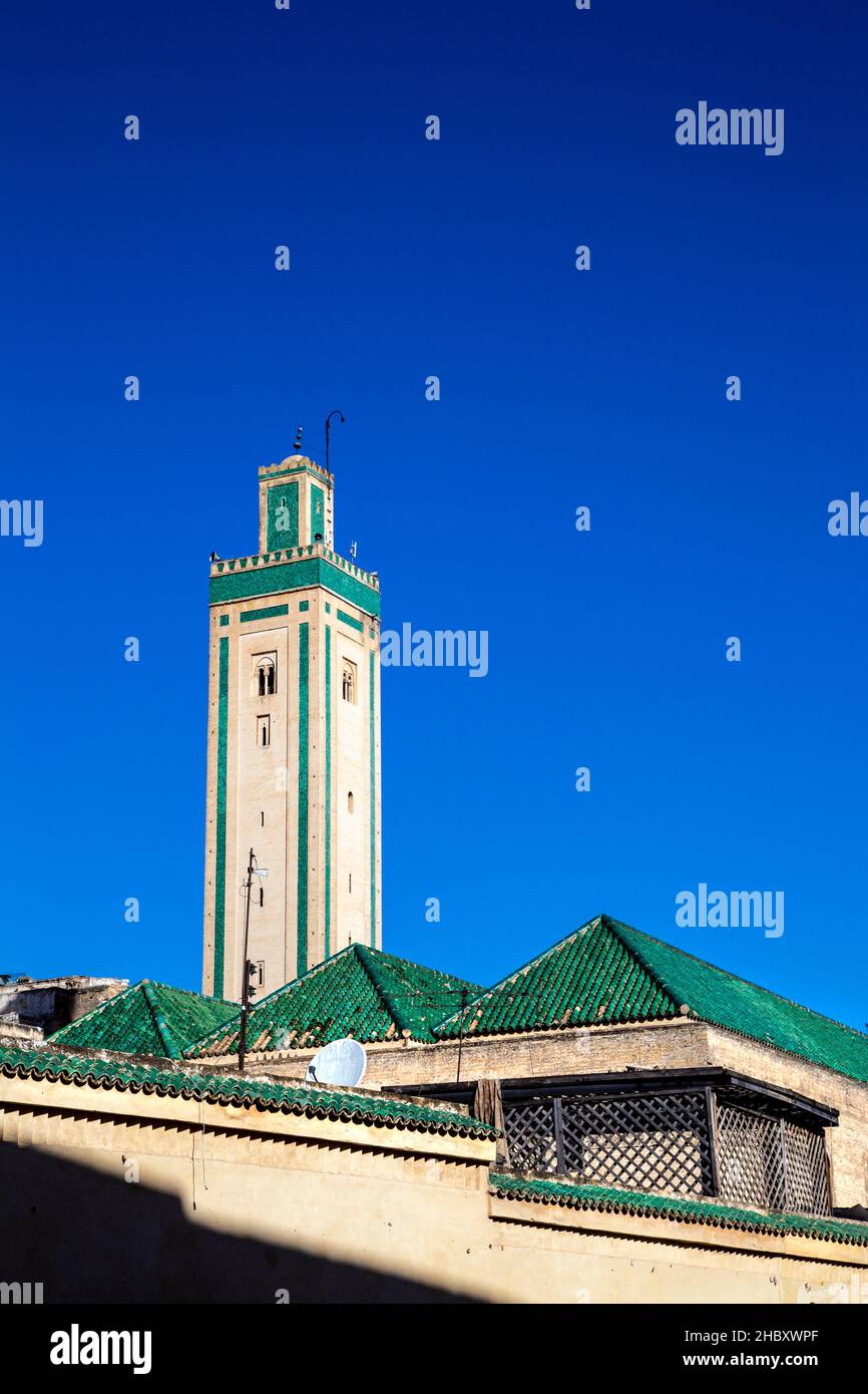 Le minaret de la mosquée de Kairaouine à l'Université Al Quaraouiyine, Fes, Maroc Banque D'Images