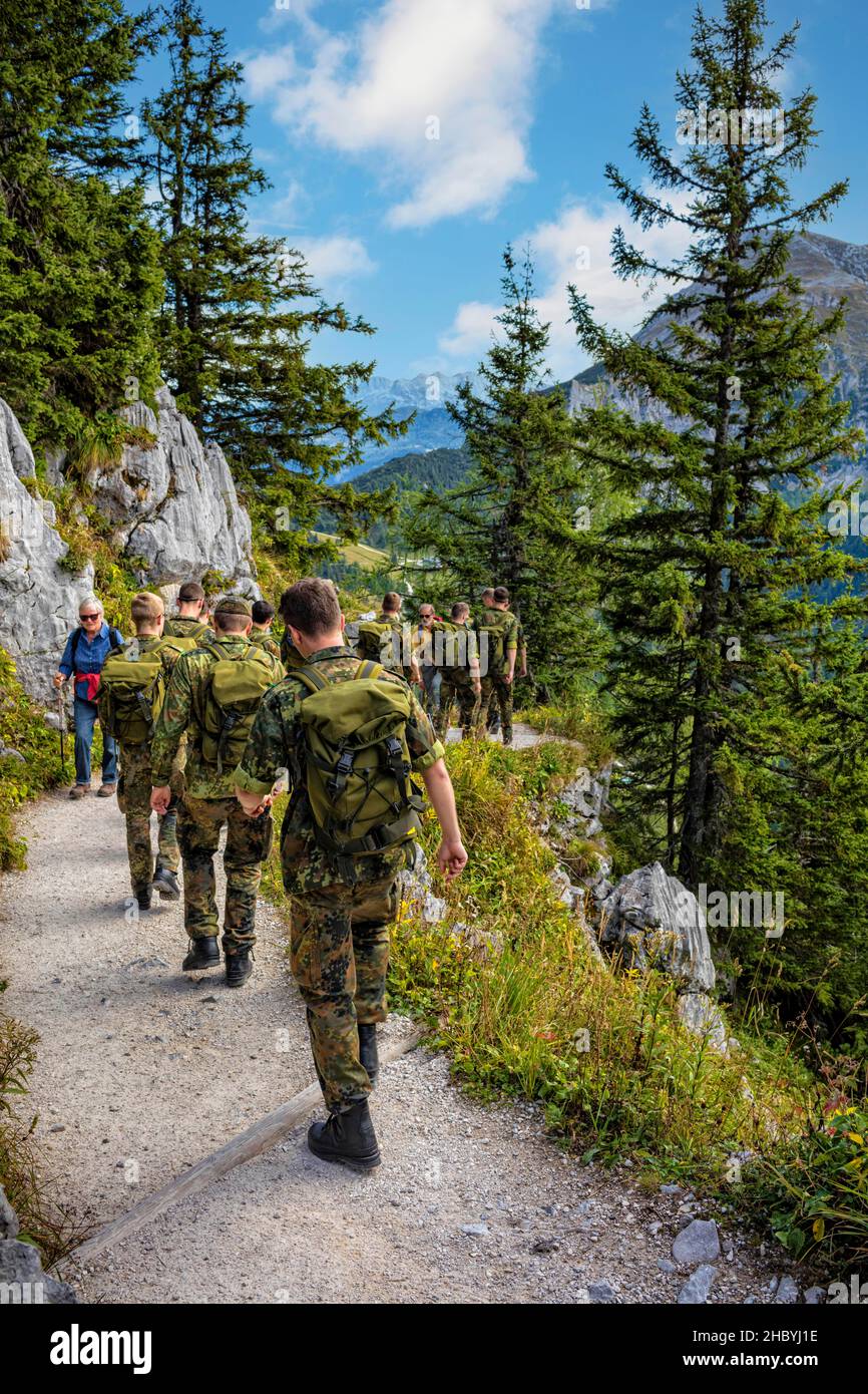 Troupes de montagne des forces armées allemandes au sommet du Jenner dans la terre de Berchtesgadener, Bavière, Allemagne Banque D'Images