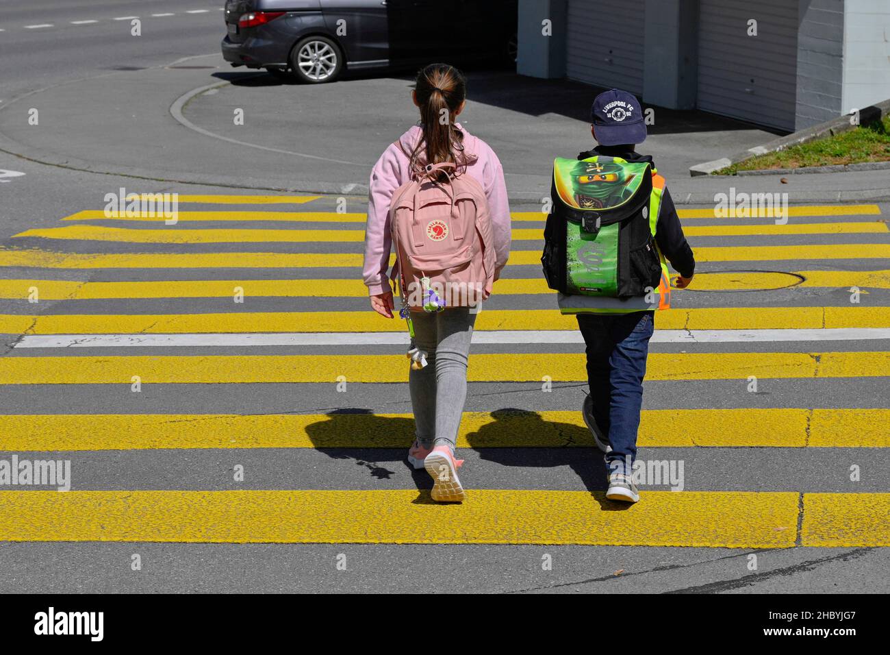 Allée piétonne pour enfants (IRM disponible) Banque D'Images