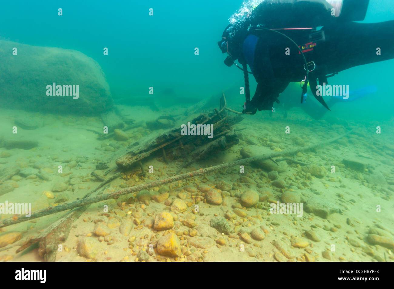 Munising, MI -14 août 2021 : plongée sous-MARINE explorant l'épave du bateau à vapeur en bois Banque D'Images