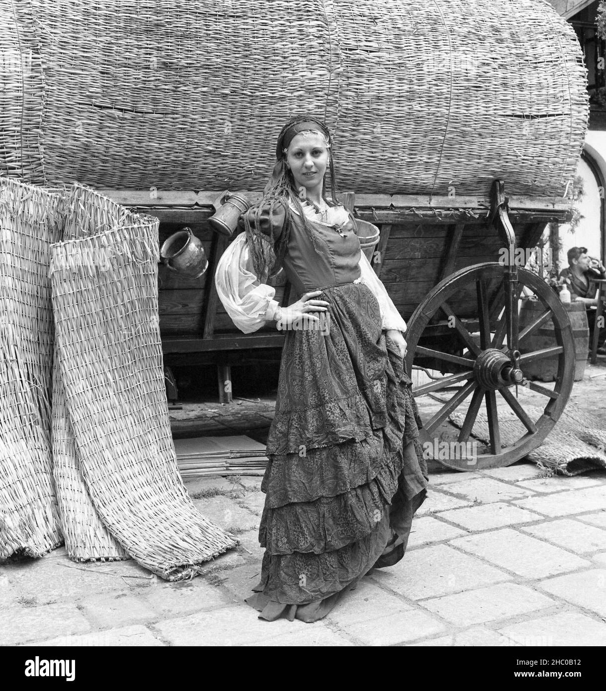 Portrait d'une jeune gitane.Reconstitution de la vie tzigane au 19th siècle. Banque D'Images