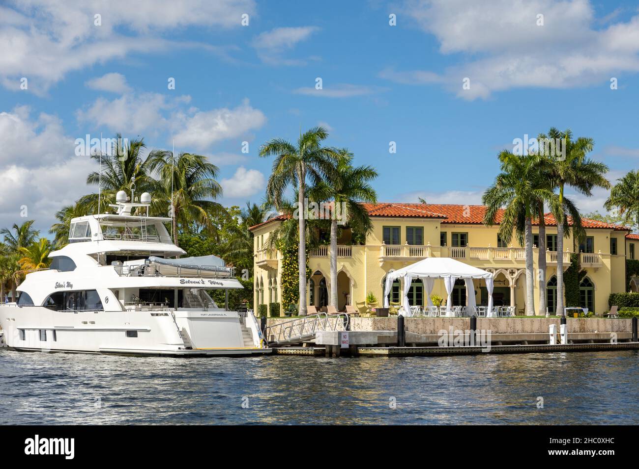 Salon nautique international 62nd de fort Lauderdale.Petits bateaux à pont, Cabin Boats de Cuddy, Pontoon Boats, Surf Boat, Jet Boats,Bateaux de pêche à l'alun. Banque D'Images