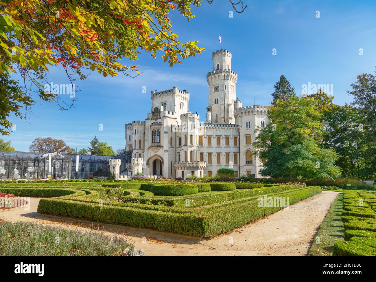 Château de Hluboka nad Vltavou en automne, Tchéquie Banque D'Images
