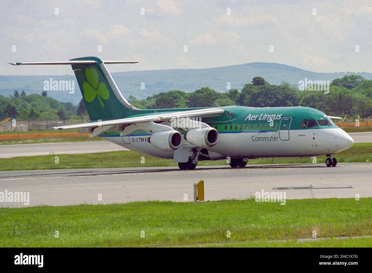 Un avion à l'aéroport de Manchester Banque D'Images