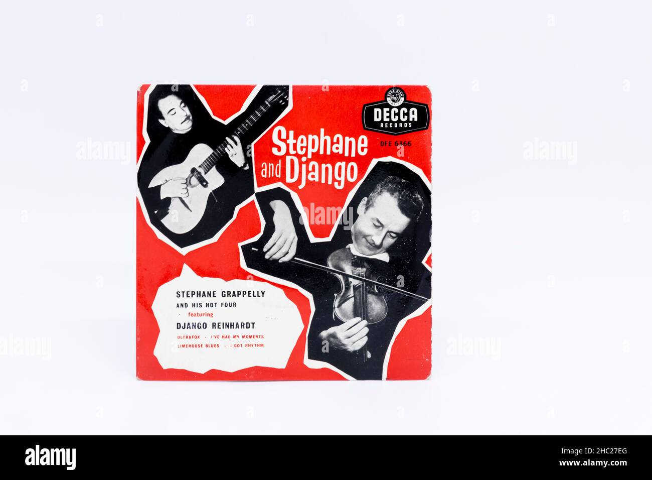 Couverture photo de l'ancien disque vinyle simple de 45 tr/min avec Stephane Grappeli et Django Reinhardt sur Decca records isolés sur fond blanc studio Banque D'Images