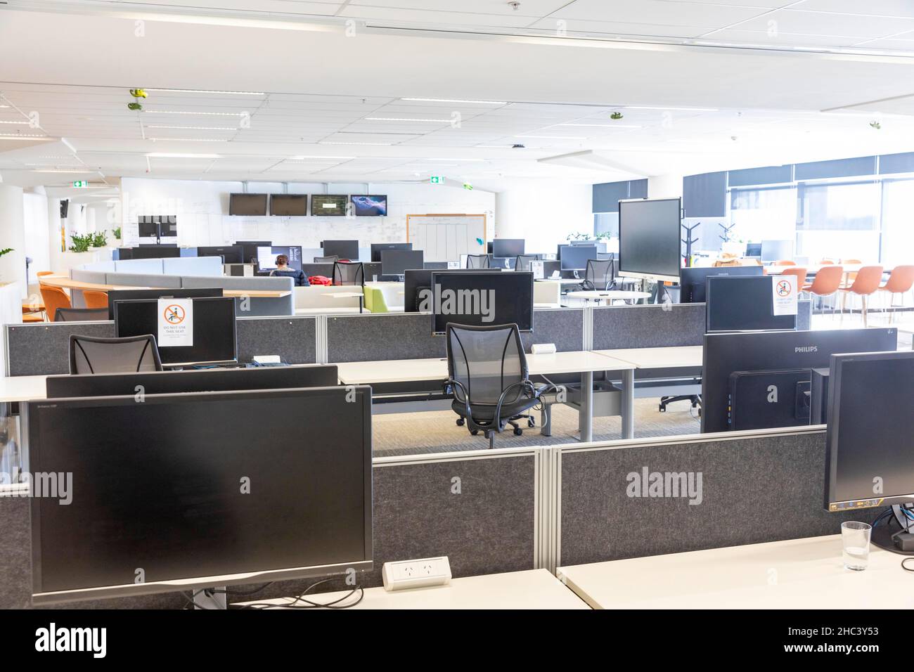 Covid 19 impact, bureaux d'entreprise vides comme le personnel a dit de travailler à domicile pendant une pandémie, bâtiment de bureaux de Sydney, Australie Banque D'Images