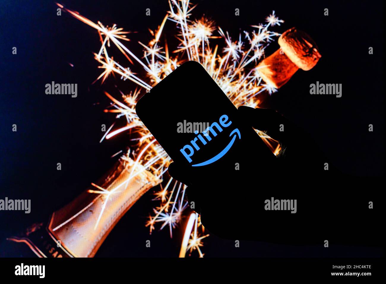 Sur cette photo, un logo Amazon Prime apparaît sur un smartphone. Banque D'Images