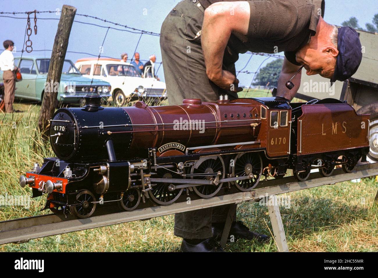 Un rallye de moteurs de traction à Brixworth en 1971 Banque D'Images