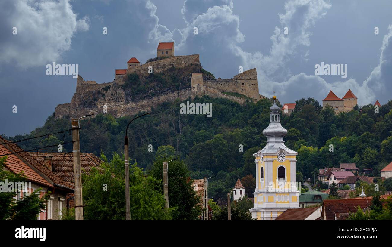 Le château de Rupea en Roumanie Banque D'Images