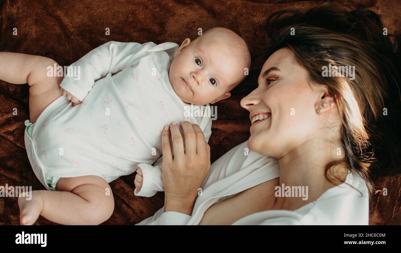 La santé mentale en période post-partum.Santé mentale maternelle.Troubles de la grossesse et du post-partum, blues post-partum, dépression.Portrait de mère Banque D'Images