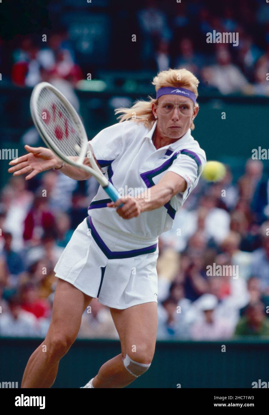 432 Martina Navratilova Serves Photos et images haute résolution - Getty Images