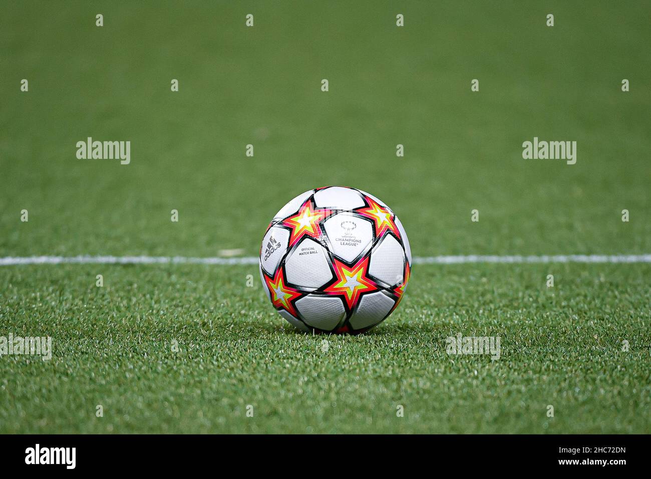 L'illustration officielle du ballon Adidas de la Ligue des champions de l'UEFA lors du match de football du Groupe B entre Paris Saint-Germa Banque D'Images