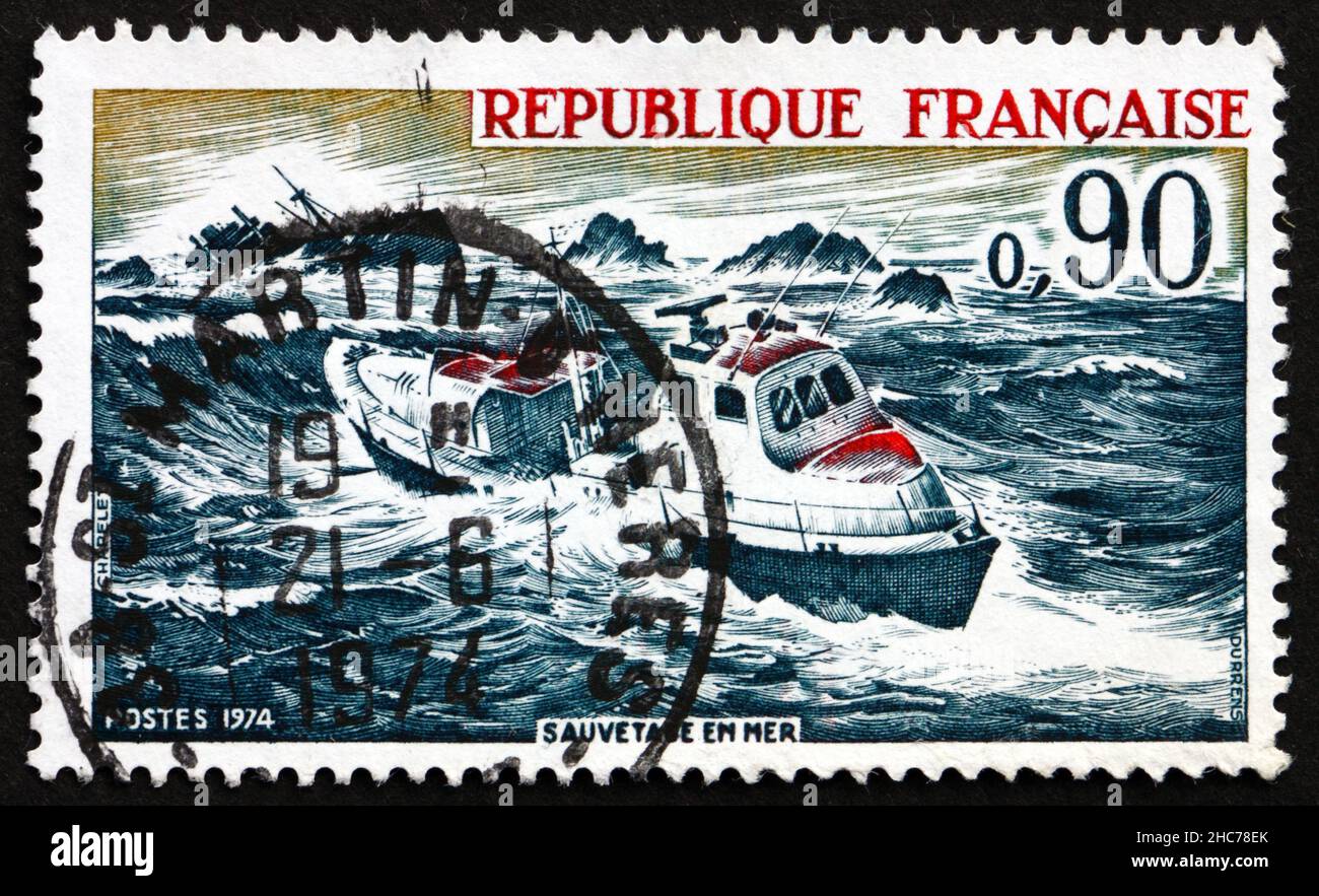 FRANCE - VERS 1974 : un timbre imprimé en France montre sauvetage maritime, Organisation de sauvetage maritime réorganisée, vers 1974 Banque D'Images