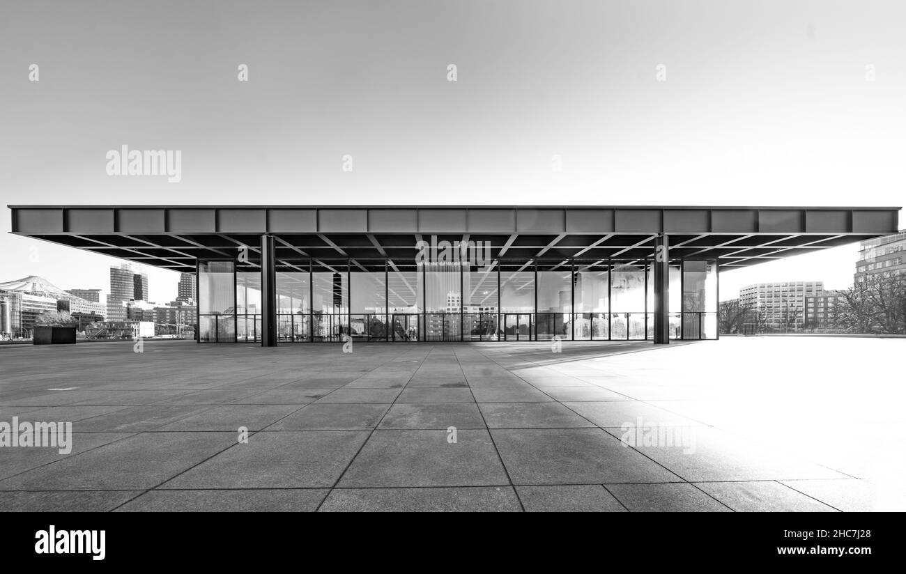 Neue Nationalgalerie Berlin, modernisme de l'acier et du verre par Mies van der Rohe, Kulturforum, Berlin, Allemagne Banque D'Images